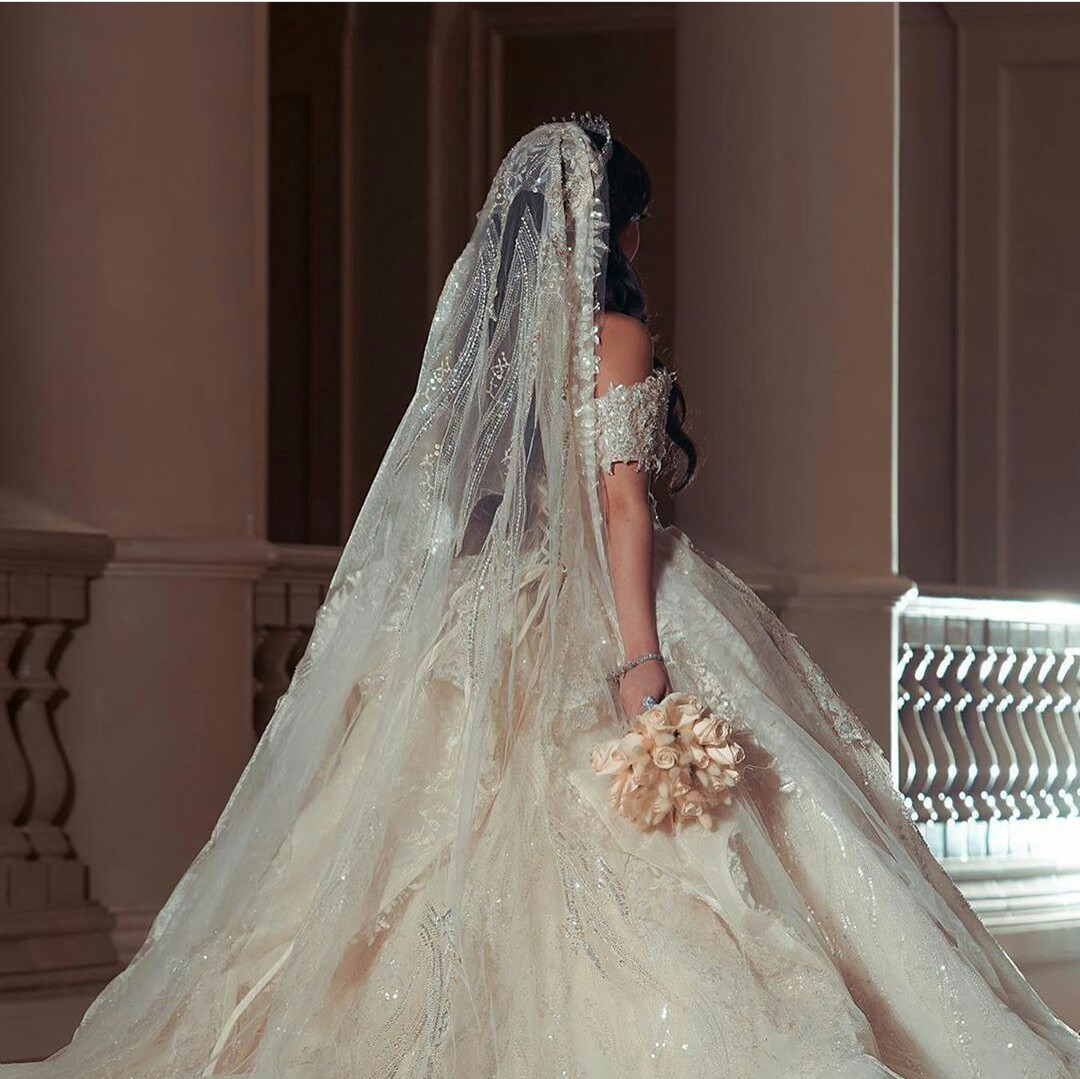 Off Shoulder Dubai Luxurious Wedding Dresses Lace Applique Sequined Plus Size A Line vestido de novia Custom Made Vintage Bridal Gowns