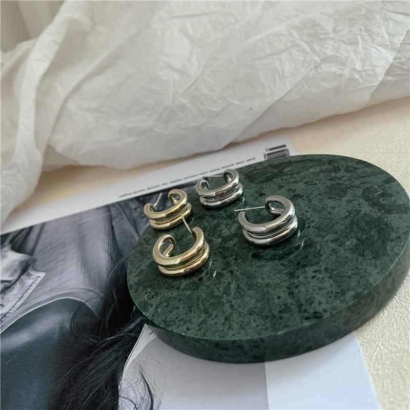Goth Earrings for Women Vintage Double Circles Hoop Earrings Punk Jewelry Geometric Half Circle Earring Femee Brincos 2020 
Goth Earrings for Women Vintage Double Circles Hoop Earrings Punk Jewelry Geometric Half Circle Earring Femee Brincos 2020
