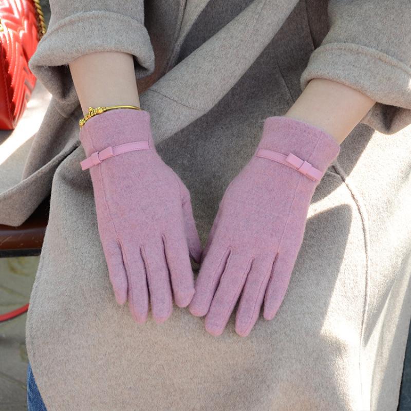 Five Fingers Gloves Women Winter Thin Section Keep Warm Touch Screen Cashmere Non-slip Bow Simple Style Elegant Female Windproof Drive
Five Fingers Gloves Women Winter Thin Section Keep Warm Touch Screen Cashmere Non-slip Bow Simple Style Elegant Female Windproof Drive