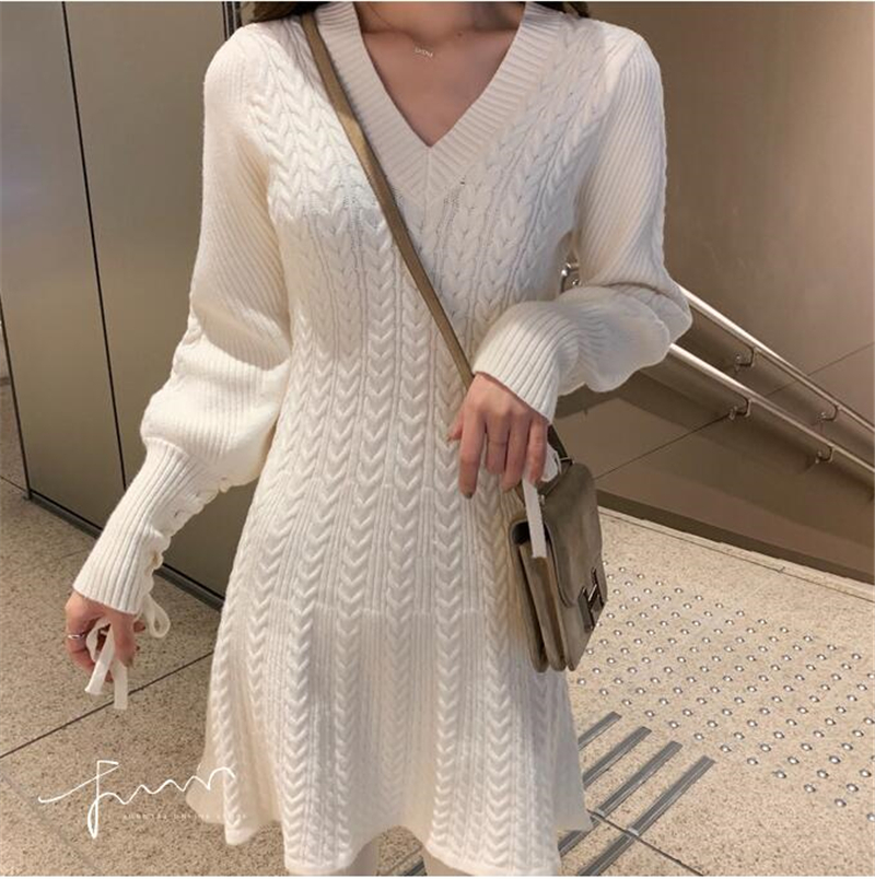 Elegant Lace-up Lantern Sleeve A-line Knitted Dress Temperament V Neck Twist Pattern Sweater Dress Women Autumn Winter Dress 201030