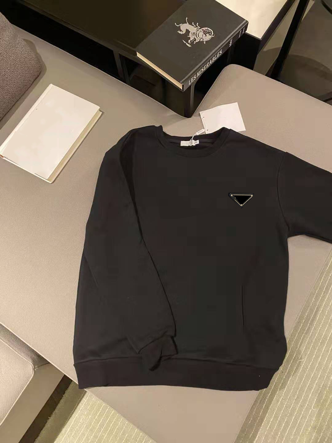 Women Hoodie Shirts With Letter Budge Slim Material Tees Breathable Sweatshirts Spring Autumn Outwear Hoodies, White
Women Hoodie Shirts With Letter Budge Slim Material Tees Breathable Sweatshirts Spring Autumn Outwear Hoodies, White