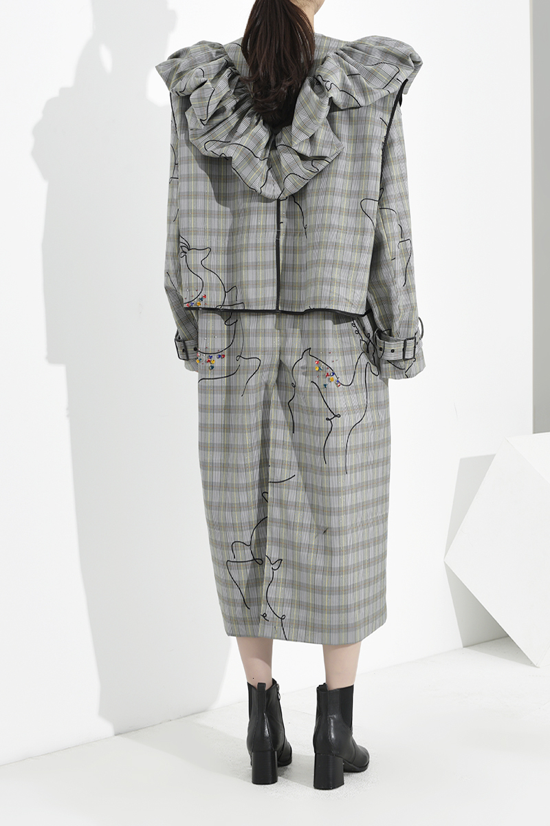 [EAM] Women Plaid Ruffles Big Size Trench New Lapel Long Sleeve Loose Fit Windbreaker Fashion Tide Spring Autumn 1B7380 201102