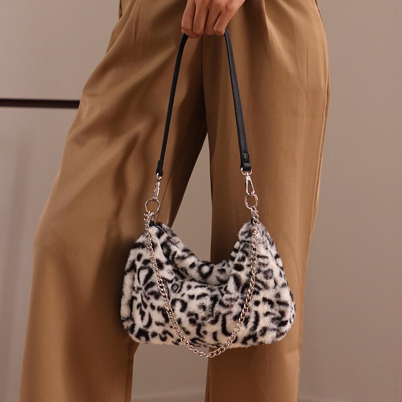 2021 Fashion Leopard Women Handbags and Purse Velour Fabric High Quality Clutch Bag for Woman Spring Shopping Tote Bags Bolsos, Pink bag
2021 Fashion Leopard Women Handbags and Purse Velour Fabric High Quality Clutch Bag for Woman Spring Shopping Tote Bags Bolsos, Pink bag
