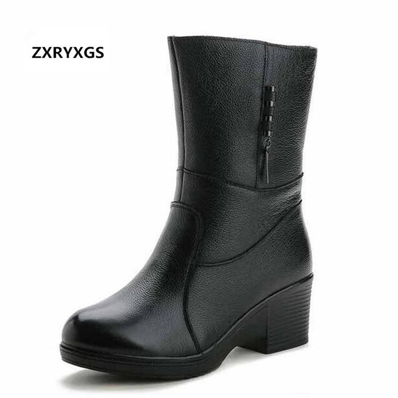 2020 New Autumn Winter Cow Leather Boots Elegant Fashion In-tube Boots Non-slip Wedges Warm Women Shoes Snow, Black autumn boots
2020 New Autumn Winter Cow Leather Boots Elegant Fashion In-tube Boots Non-slip Wedges Warm Women Shoes Snow, Black autumn boots