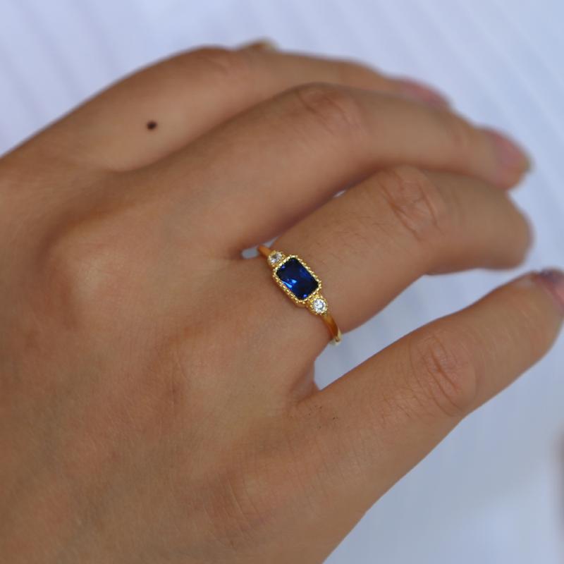 Classic Propose Engagement Rings Rectangle Dark Blue Rhinestone Finger Jewelry Romantic 925 Sterling Silver Women Girls Rings
Classic Propose Engagement Rings Rectangle Dark Blue Rhinestone Finger Jewelry Romantic 925 Sterling Silver Women Girls Rings