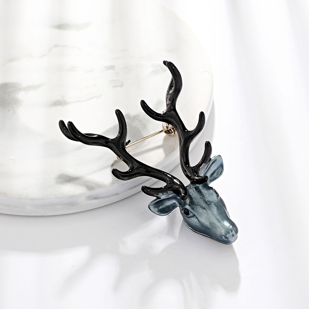 Animal elk Brooch Christmas reindeer brooches dress suit scarf buckle corsage for women men fashion jewelry will and sandy gift
Animal elk Brooch Christmas reindeer brooches dress suit scarf buckle corsage for women men fashion jewelry will and sandy gift