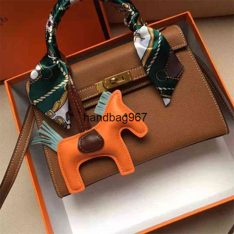 Herme Handbags Bags Designer Luxury 2022 Kely Bag Second Generation Mini Leather Wax Thread Sewn Palm Print Inclined Single Shoulder bb UT3R
Herme Handbags Bags Designer Luxury 2022 Kely Bag Second Generation Mini Leather Wax Thread Sewn Palm Print Inclined Single Shoulder bb UT3R