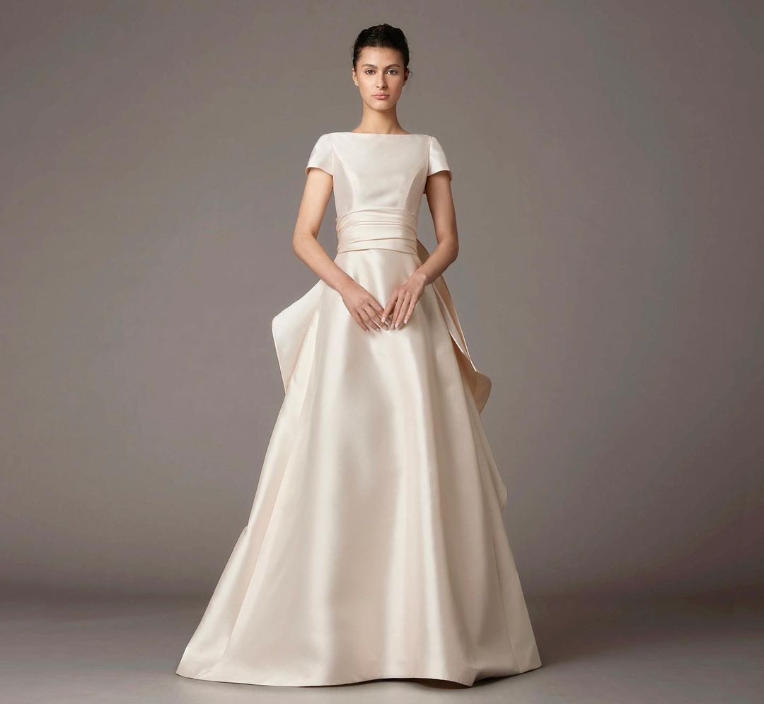 Champagne Short-sleeved Turtleneck Dress Satin Bow Noble And Pure or Length Custom Made Plus Size Club Skinny Wedding Guest Dresses