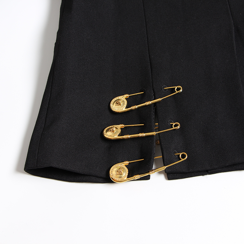 TWOTWINSTYLE Loose Fit Black Hollow Out Pin Spliced Jacket Blazer New Lapel Long Sleeve Women Coat Fashion Tide Autumn Winter LJ201214