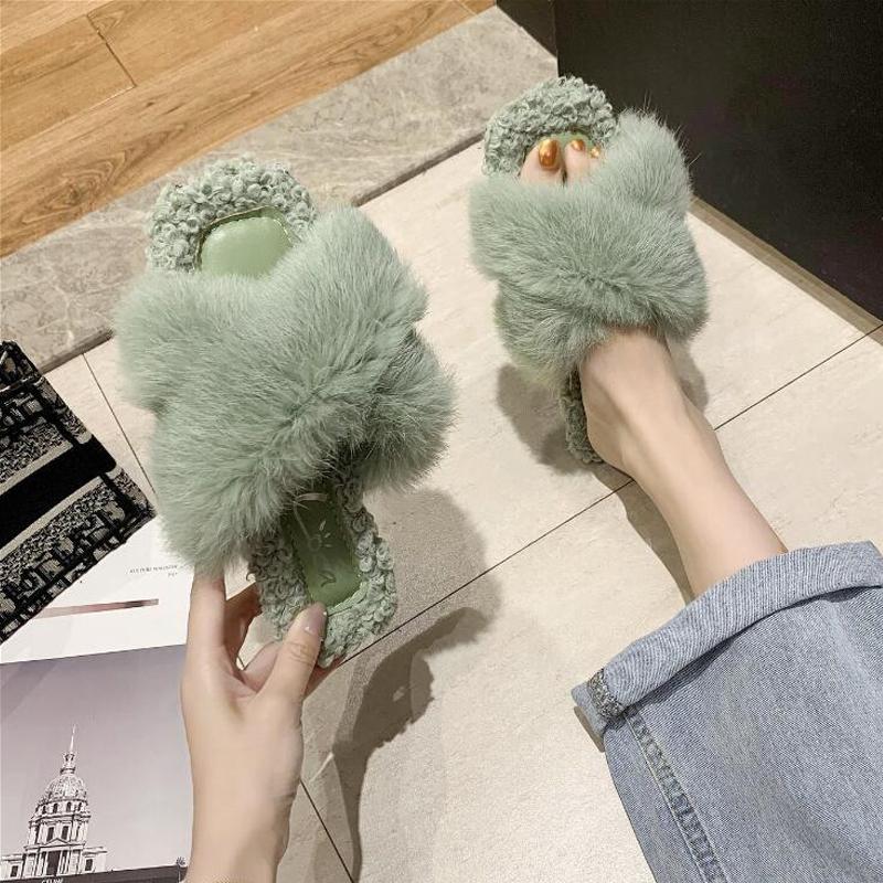 Winter Women's Slippers Home Fur Soft Luxury Indoor Slippers Platform Fluffy Warm Slides Designer House Bedroom Female, Beige
Winter Women's Slippers Home Fur Soft Luxury Indoor Slippers Platform Fluffy Warm Slides Designer House Bedroom Female, Beige