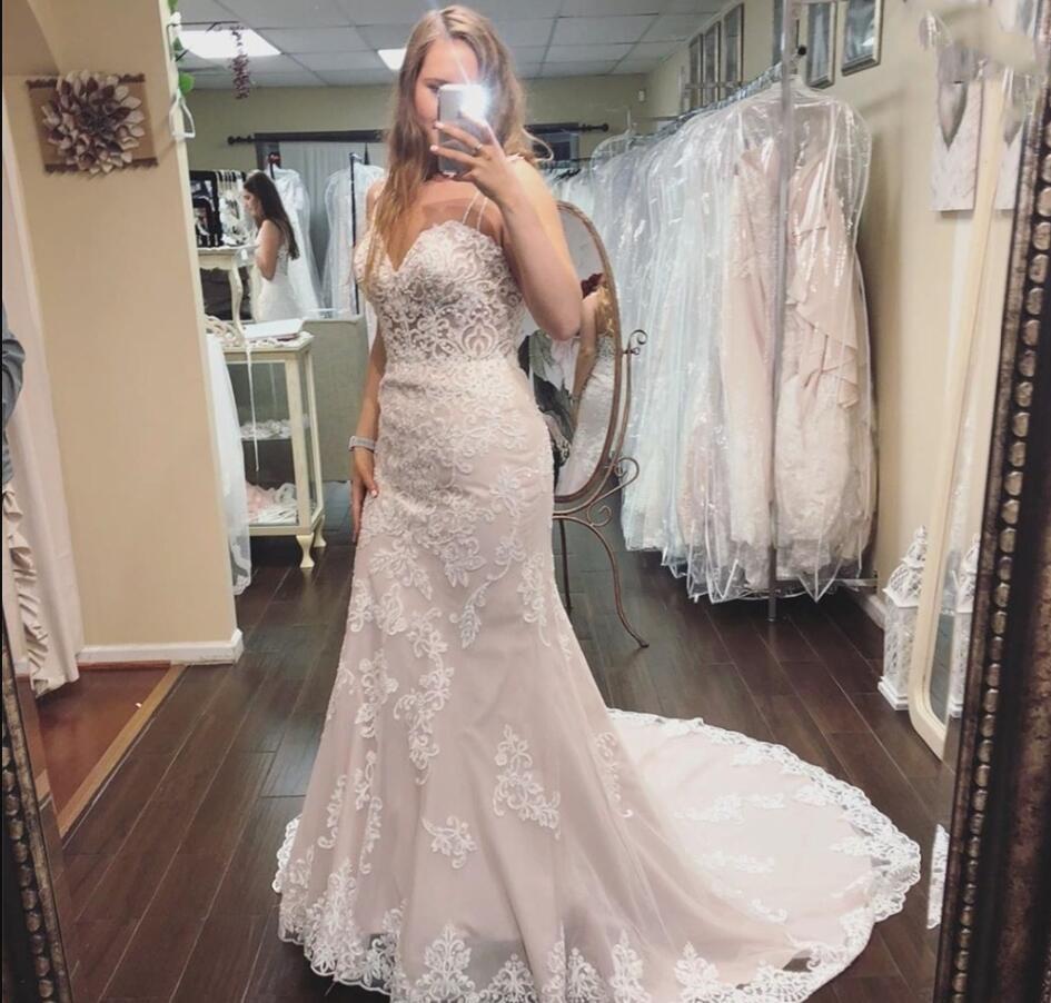 Custom Made Spaghetti Lace Aappliques Mermaid Wedding Dresses Swwethear Neck Sweep Train Plus Size Bridal Gowns, Champagne
Custom Made Spaghetti Lace Aappliques Mermaid Wedding Dresses Swwethear Neck Sweep Train Plus Size Bridal Gowns, Champagne