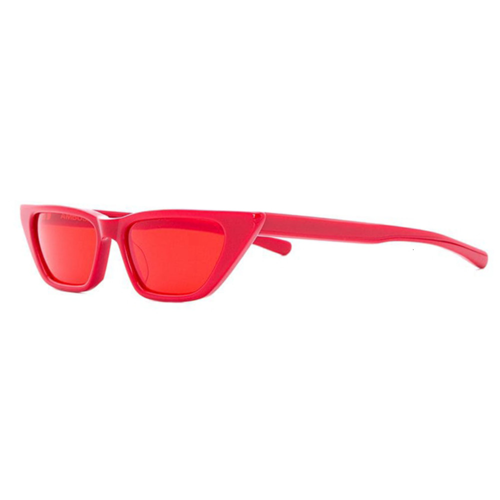 Xiaobai same concave butterfly cat's Eye Sunglass small frame triangle red polarized light for men and women 
Xiaobai same concave butterfly cat's Eye Sunglass small frame triangle red polarized light for men and women