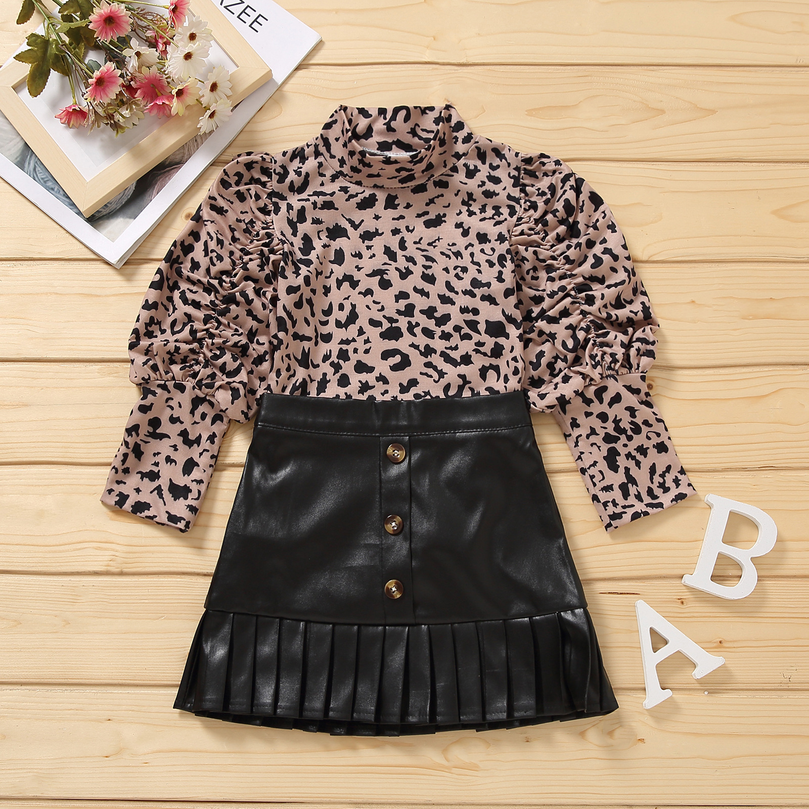 INS Kids Spring Fall sets Girls Leopard High Collar Long Sleeve T-shirt+Ruffle High Waist Skirts 2Pcs Lady style Child outfit A5267, Customize
INS Kids Spring Fall sets Girls Leopard High Collar Long Sleeve T-shirt+Ruffle High Waist Skirts 2Pcs Lady style Child outfit A5267, Customize