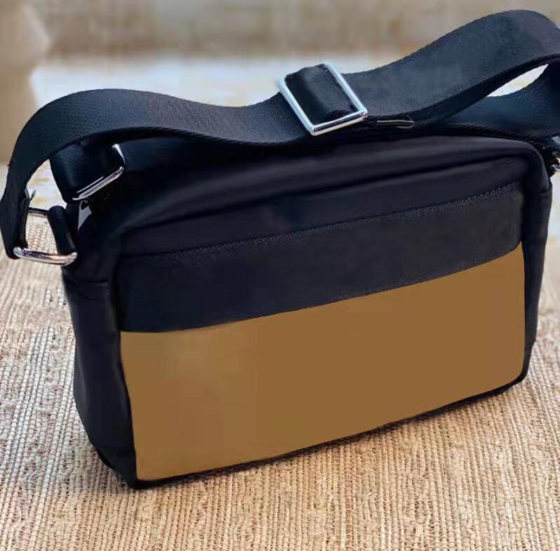 2023 Fashion waist bag winter design chest men's and women's handbag purse full color cute messenger bag unisex shoulder bagSize23cm, Black
2023 Fashion waist bag winter design chest men's and women's handbag purse full color cute messenger bag unisex shoulder bagSize23cm, Black
