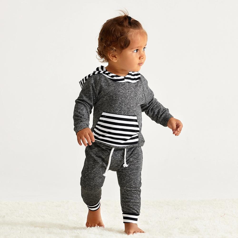 PatPat Autumn and Winter New Newborn Cotton Casual Stripe Design Long-sleeved Hoodie and Pants Suit Baby Boy Crawling Suit Y1105