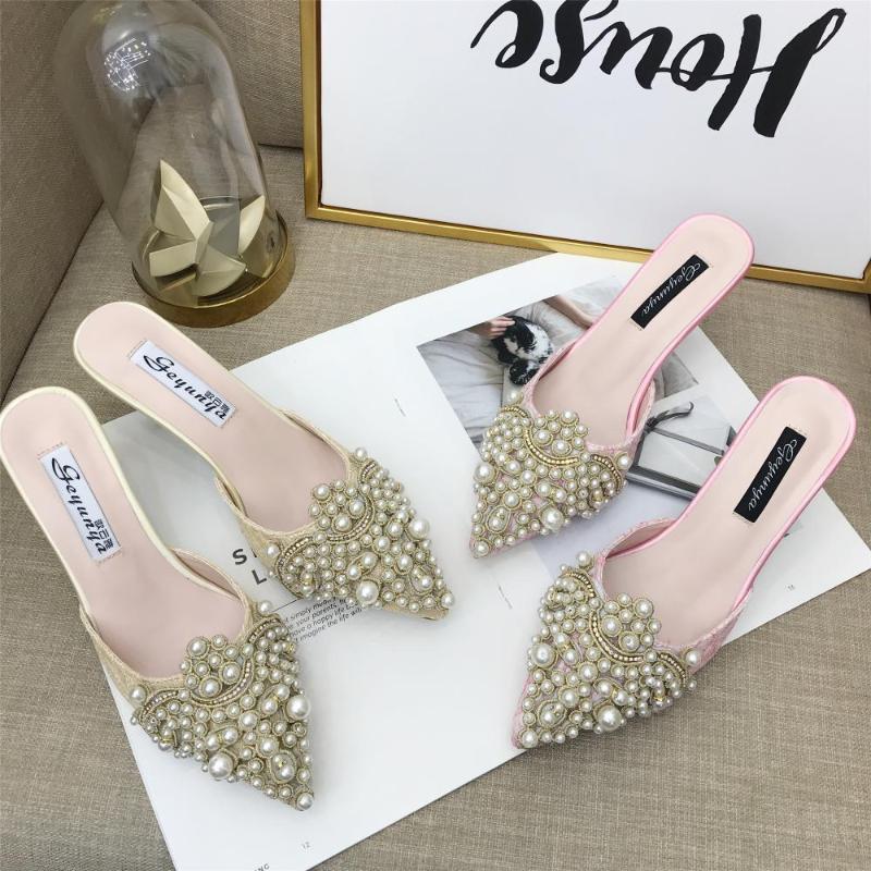 Med Low Shoes Woman 2021 Thin Heels Cover Toe Female Slippers Luxury Slides String Bead New Designer Pointed Fabric Rome Basic
Med Low Shoes Woman 2021 Thin Heels Cover Toe Female Slippers Luxury Slides String Bead New Designer Pointed Fabric Rome Basic