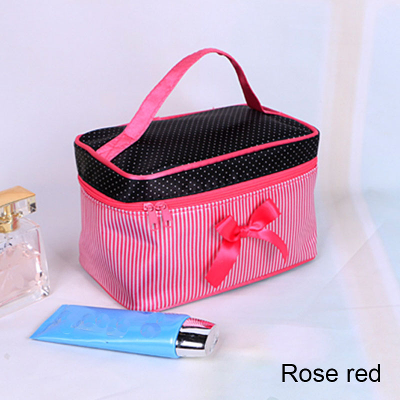 Maleta de Maquiagem Large Capacity Portable Make Up Bag Dot Striped Cute Bowknot Professional Makeup Case Cosmetic Organizer, Rose red
Maleta de Maquiagem Large Capacity Portable Make Up Bag Dot Striped Cute Bowknot Professional Makeup Case Cosmetic Organizer, Rose red