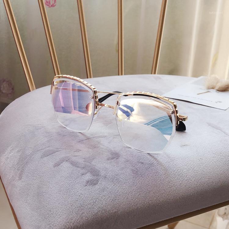 Sunglasses MS 2021 Women Rimless UV400 Brand Designer High Quality Gradient Rainbow Sun Glasses Female Eyewear1
Sunglasses MS 2021 Women Rimless UV400 Brand Designer High Quality Gradient Rainbow Sun Glasses Female Eyewear1