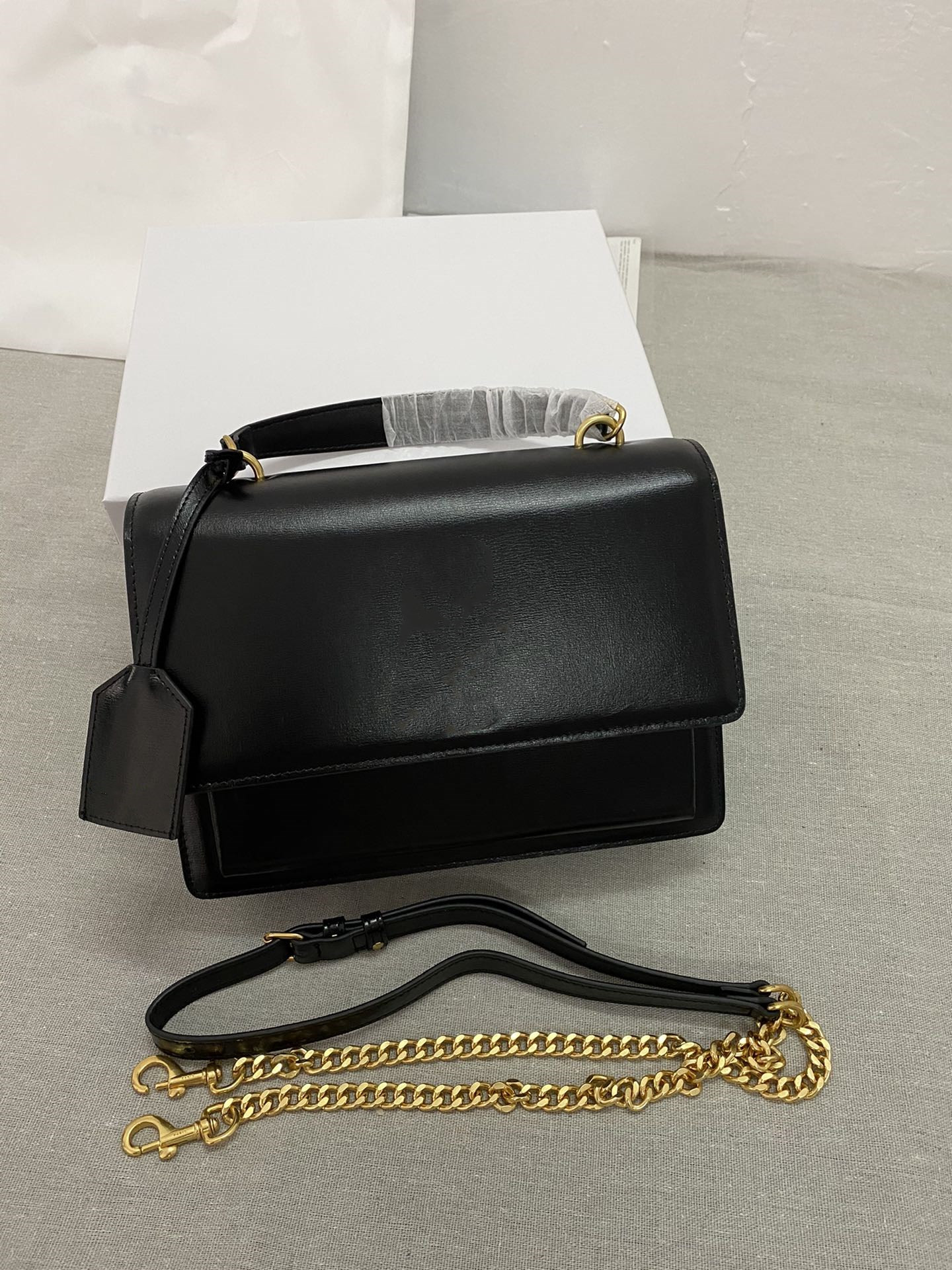 High quality solid color luxury design shoulder bag classic leather messenger bag with 4 slots and texture metal chain lady's bag 634723, Red 
High quality solid color luxury design shoulder bag classic leather messenger bag with 4 slots and texture metal chain lady's bag 634723, Red