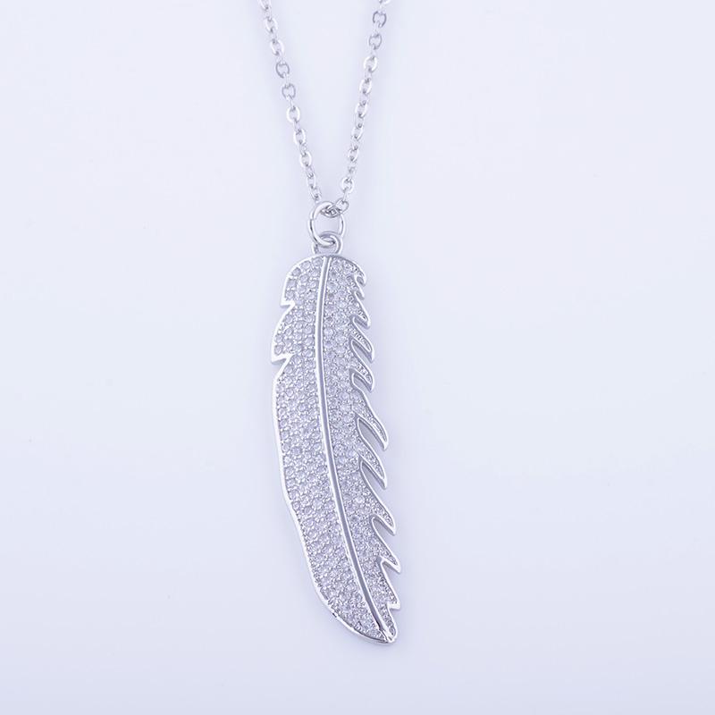 Unique Micro Pave Zircon Crystal Leaf Charms Necklaces & Pendants Handmade Copper Long Necklace For Women Bijoux Collier Chaine
Unique Micro Pave Zircon Crystal Leaf Charms Necklaces & Pendants Handmade Copper Long Necklace For Women Bijoux Collier Chaine