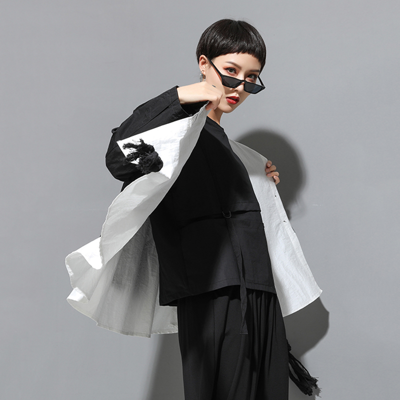 EAM Autumn Hooded Collar Long Sleeve Spliced Big Size Drawstring Button Loose Jacket Women Coat Fashion JY906 201017