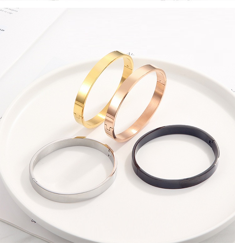 Snap Titanium Bangle Bracelet Open Polished Stainless Steel Bespoke Jewellery Fashion Personalized Design Bracelets For Women And Men
Snap Titanium Bangle Bracelet Open Polished Stainless Steel Bespoke Jewellery Fashion Personalized Design Bracelets For Women And Men