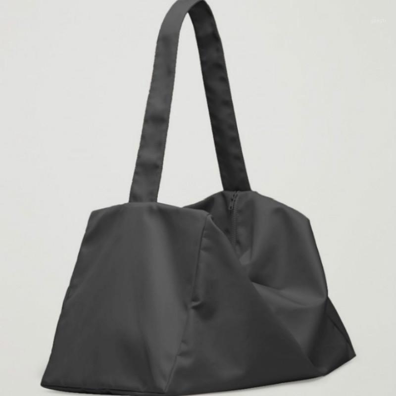Women Large Capacity Travel Bags Black Cubes Foldable Luggage Bag Tote Duffle Bag Women Waterproof Nylon Overnight Big Hand1
Women Large Capacity Travel Bags Black Cubes Foldable Luggage Bag Tote Duffle Bag Women Waterproof Nylon Overnight Big Hand1