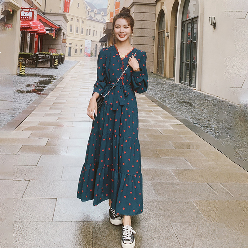 2021 New Female Spring New Long French Style Lace Border High Waist Fashion Ball Big Swing Dress 34m Zdmj, Wave point.
2021 New Female Spring New Long French Style Lace Border High Waist Fashion Ball Big Swing Dress 34m Zdmj, Wave point.