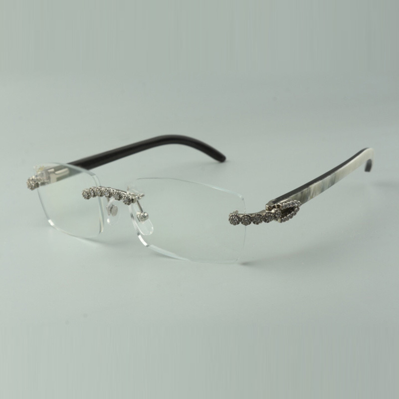 2022 natural mixed buffalo horns glasses frame 3524012 with luxury bouquet diamonds for unisex, size: 56-36 -18-140mm
2022 natural mixed buffalo horns glasses frame 3524012 with luxury bouquet diamonds for unisex, size: 56-36 -18-140mm