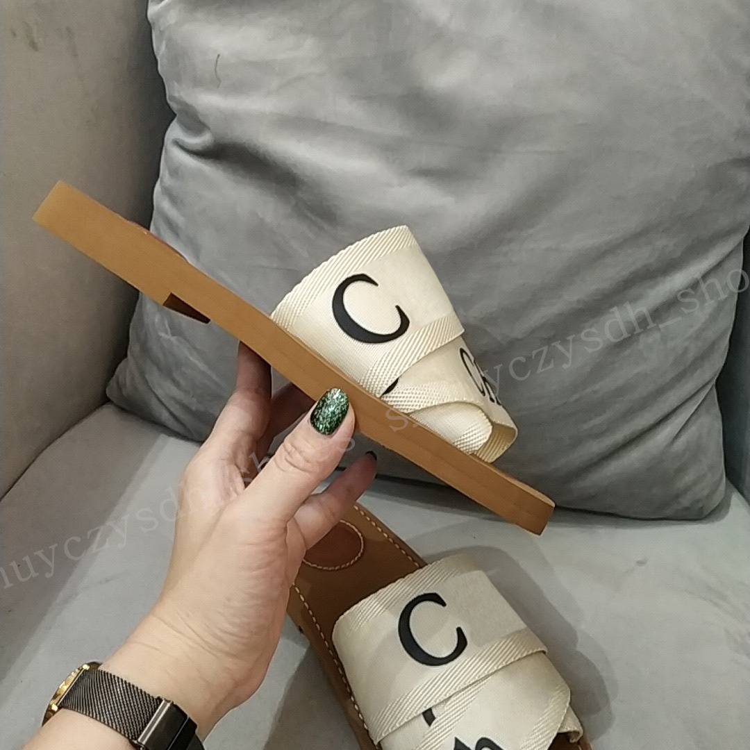 2022 Newest Branded Womens Woody Mules Fflat Slipper Deisgner Lady Lettering Fabric Outdoor Leather Sole Slide Sandal With Box
2022 Newest Branded Womens Woody Mules Fflat Slipper Deisgner Lady Lettering Fabric Outdoor Leather Sole Slide Sandal With Box