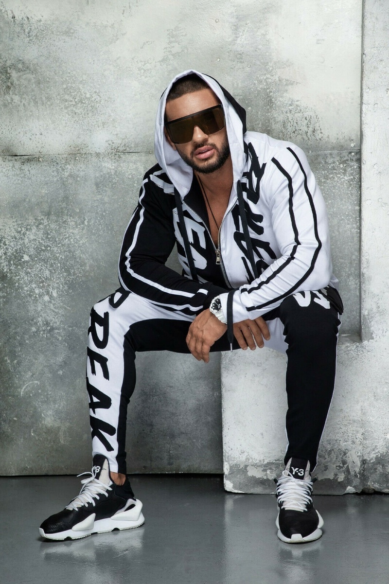 ZOGAA Mens Tracksuit Autumn Casual Men Outfit Letter Print Hooded Tops and Pants 2 Piece Set Streetwear Jogger Suits for Men 201015