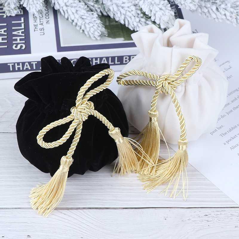 Light Blue Round Bottom With Gray Tassel Velvet Drawstring BagJewelry Packaging Pouch Bags Gift & Packing Bags 12x17cm MP31
Light Blue Round Bottom With Gray Tassel Velvet Drawstring BagJewelry Packaging Pouch Bags Gift & Packing Bags 12x17cm MP31