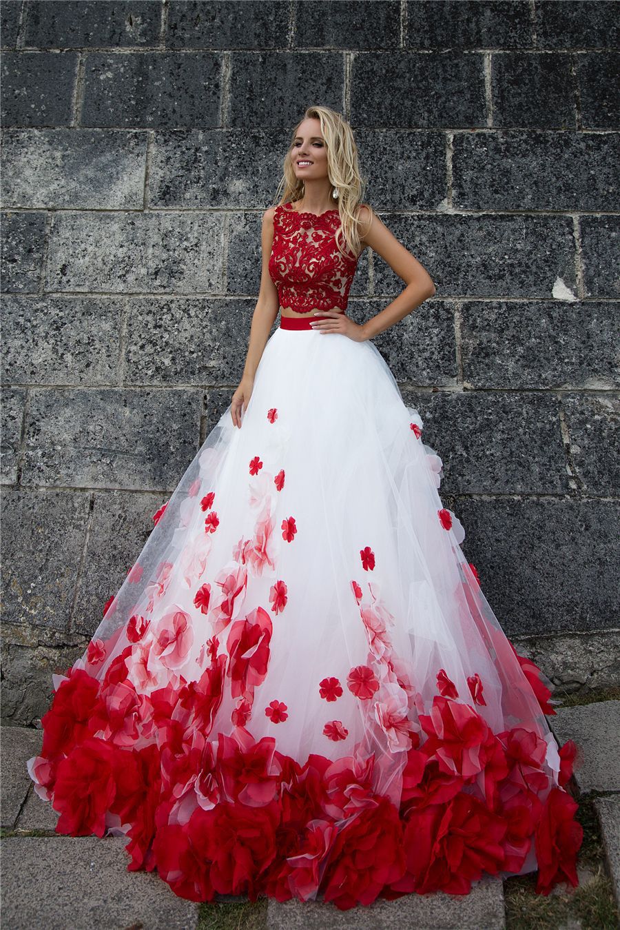 Two Pieces White And Red Quinceanera Dresses With Handmade Flowers Appliques A Line Full Length prom Pageant Gowns Sweet 15 Dress Vestidos De 16 Brith