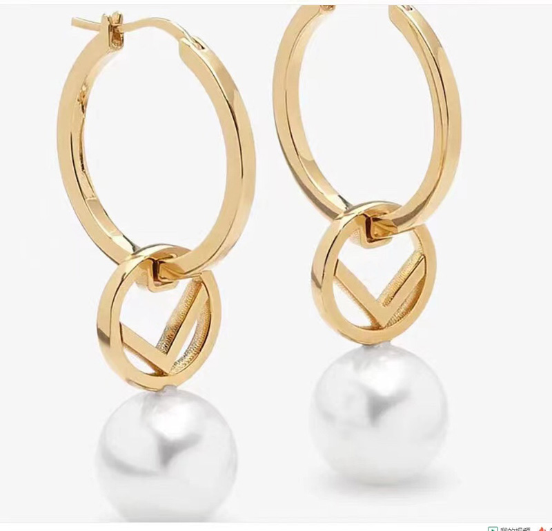 Women Earrings Designers Hoop Earrings Designer Pearl Earring Stud For Womens Party Wedding Lovers Gift Luxury Jewelry With Box High Quality
Women Earrings Designers Hoop Earrings Designer Pearl Earring Stud For Womens Party Wedding Lovers Gift Luxury Jewelry With Box High Quality
