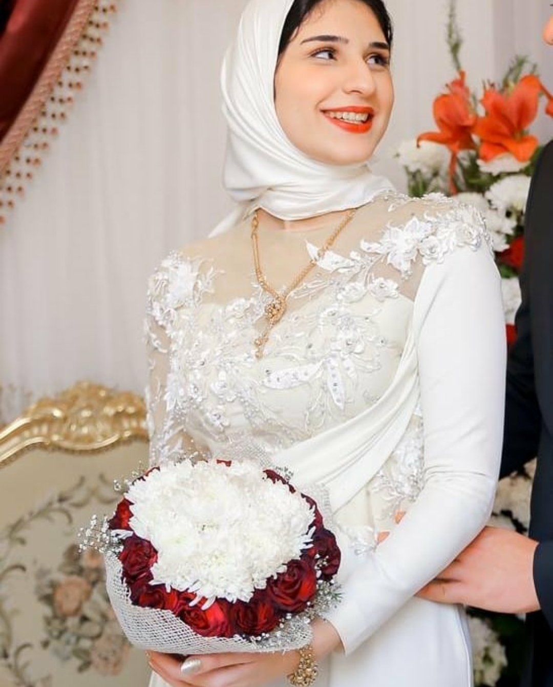new muslim wedding dresses plus size lace beaded bridal gowns with hijab saudi arabic wedding dress