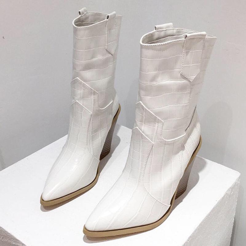 Designer Women Fashion 2020 Pointed Toe Black Fur Boots Slip On Block High Heels Boots White Mid-Calf Ladies Party Shoes
Designer Women Fashion 2020 Pointed Toe Black Fur Boots Slip On Block High Heels Boots White Mid-Calf Ladies Party Shoes