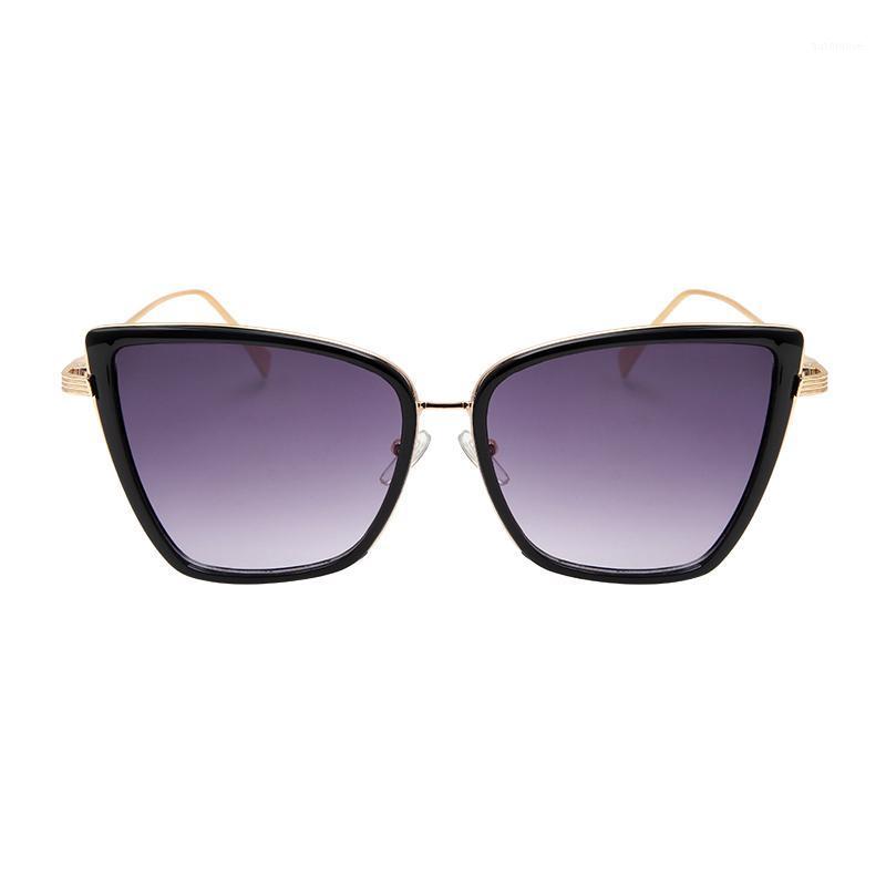 2021 New Brand Designer Cateye Sunglasses Women Vintage Metal Glasses For Women Mirror Retro Lunette De Soleil Femme UV4001
2021 New Brand Designer Cateye Sunglasses Women Vintage Metal Glasses For Women Mirror Retro Lunette De Soleil Femme UV4001