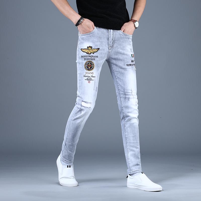 Embroidery Men 2020 Summer Ripped Jeans Man Fashion Slim Fit Stretch Pencil Pants Streetwear Jean Letter Badge Denim Trousers, Light color
Embroidery Men 2020 Summer Ripped Jeans Man Fashion Slim Fit Stretch Pencil Pants Streetwear Jean Letter Badge Denim Trousers, Light color