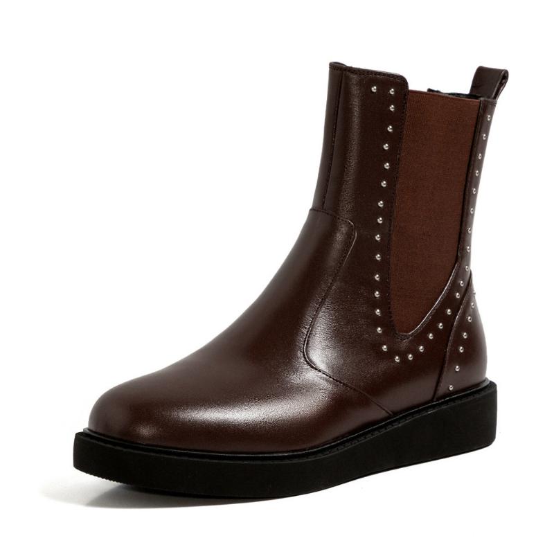 Russia Ankle boots Female boots Genuine leather black Women Autumn and winter Women shoes
Russia Ankle boots Female boots Genuine leather black Women Autumn and winter Women shoes
