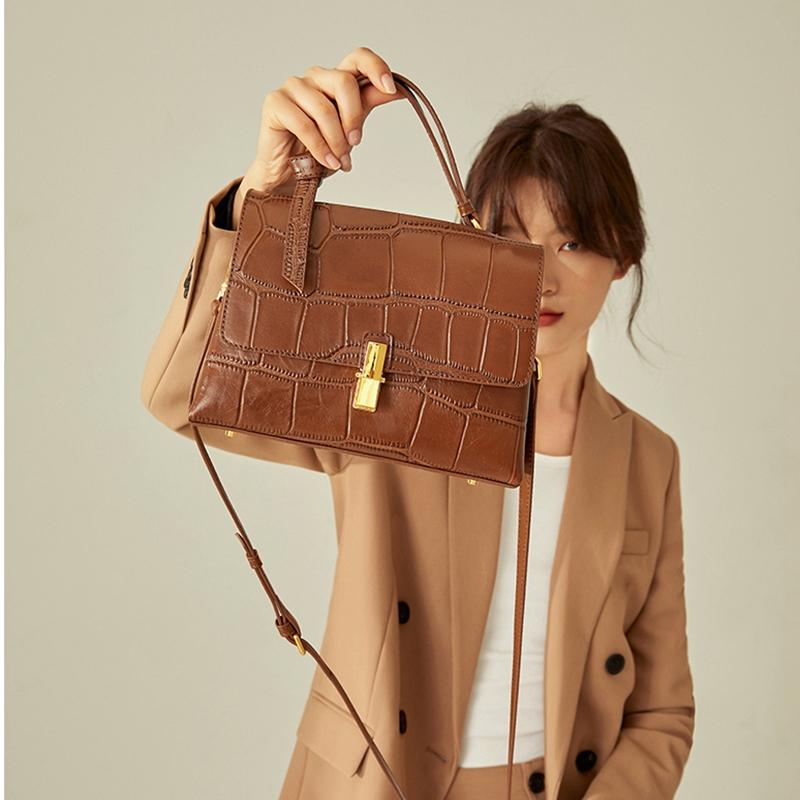Crocodile Pattern Women Bag\Handbag Genuine leather Lady Tote Fashion Real Leather Female Shoulder Crossbody Bag High Capacity, Brown
Crocodile Pattern Women Bag\Handbag Genuine leather Lady Tote Fashion Real Leather Female Shoulder Crossbody Bag High Capacity, Brown