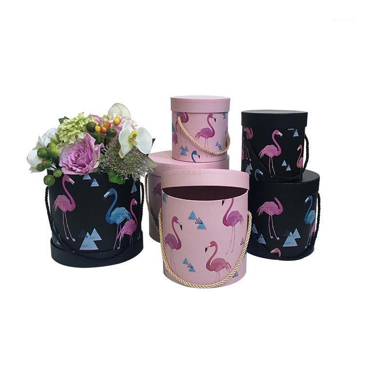 Clear stock 3PCS/set Flamingo round flower gift box,florist supplies wedding gifts for guests party decoration wedding candy box1
Clear stock 3PCS/set Flamingo round flower gift box,florist supplies wedding gifts for guests party decoration wedding candy box1