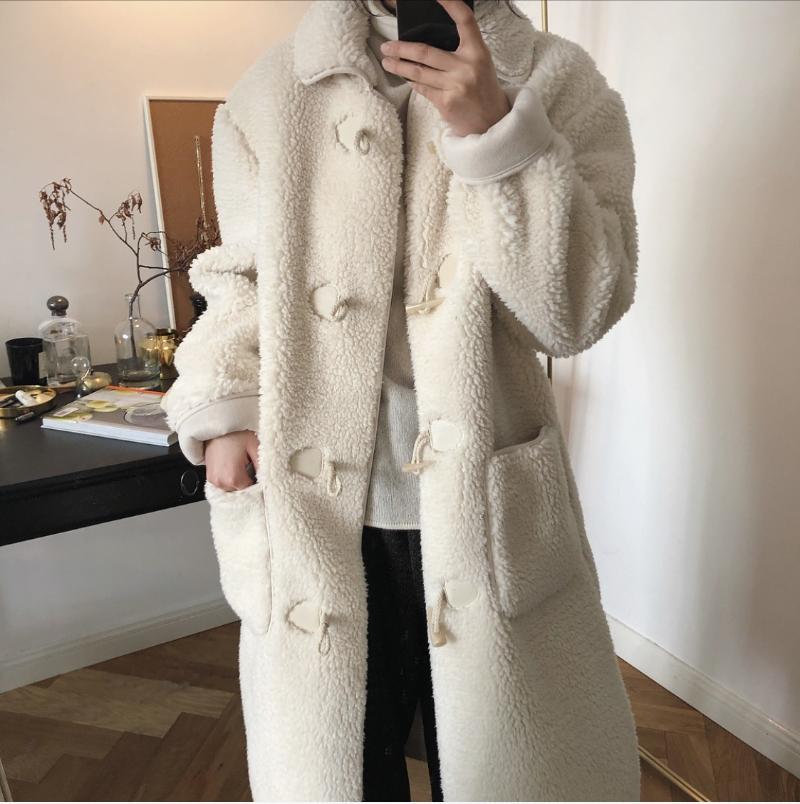 Winter Milky White Lamb Wool Coat Thick Lapel Long Plush Coat Women Women Fur Fur Jacket, Creamy white
Winter Milky White Lamb Wool Coat Thick Lapel Long Plush Coat Women Women Fur Fur Jacket, Creamy white