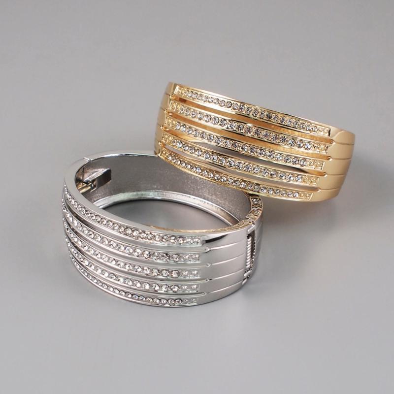 Bangle Delicate Luxury Rhinestone Bracelets For Women Statement Gold Silver Alloy Bangles Fashion Jewelry, Black
Bangle Delicate Luxury Rhinestone Bracelets For Women Statement Gold Silver Alloy Bangles Fashion Jewelry, Black