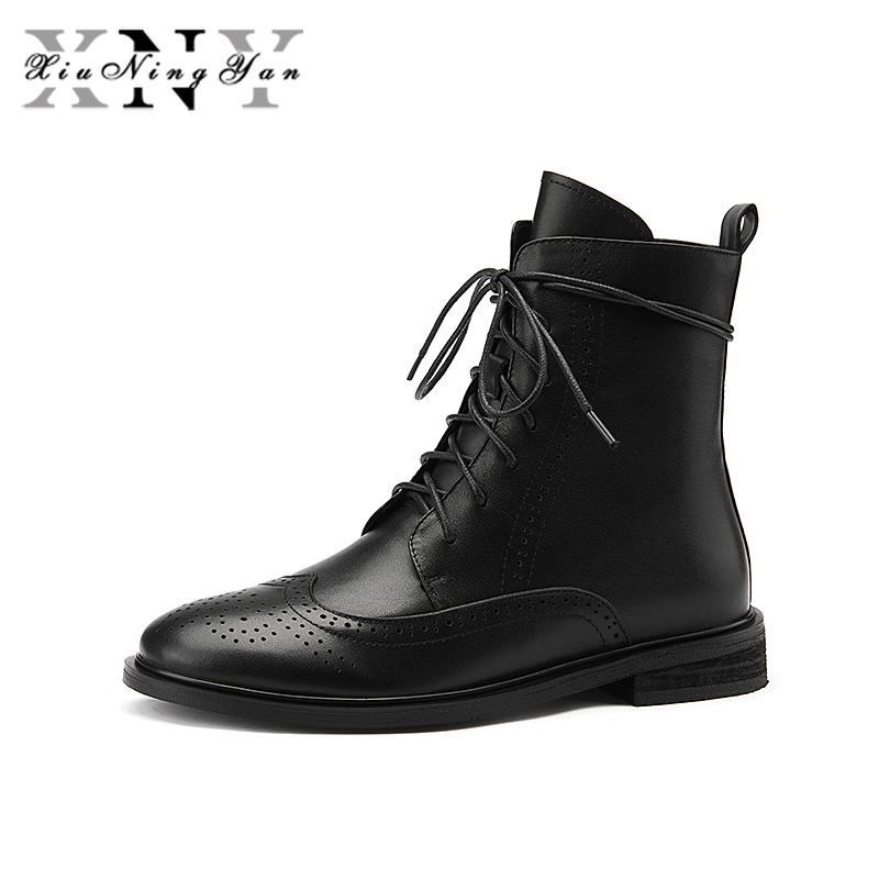 2020 Luxury Boots Women Fashion Genuine Leather Elastic Ankle Botas Mujer Flat Shoes Woman Fretwork Ladies Short Boots, Black no plush
2020 Luxury Boots Women Fashion Genuine Leather Elastic Ankle Botas Mujer Flat Shoes Woman Fretwork Ladies Short Boots, Black no plush