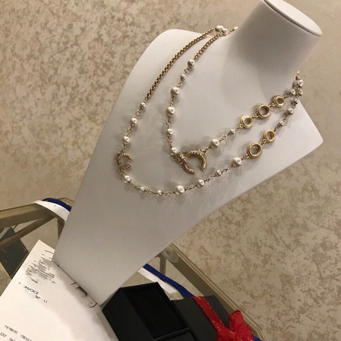 Have stamps brand designe Pearl necklace sweater chain for women Wedding Bridal Dress Party lovers gift luxury jewelry for Bride With BOX, Silver
Have stamps brand designe Pearl necklace sweater chain for women Wedding Bridal Dress Party lovers gift luxury jewelry for Bride With BOX, Silver