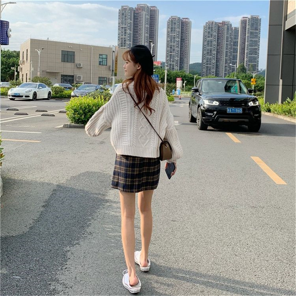 Women Sweater Spring Autumn V-Neck Long Sleeve Black Short Knitted Jacket Solid Simple Warm Cardigan Femme Plus Size jumper 35 201111wtt