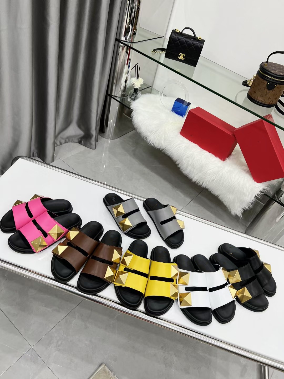 Women Slippers Designer Rubber Slippers Fashion Shoes Beach Flat Flip-Flops 02, Black
Women Slippers Designer Rubber Slippers Fashion Shoes Beach Flat Flip-Flops 02, Black