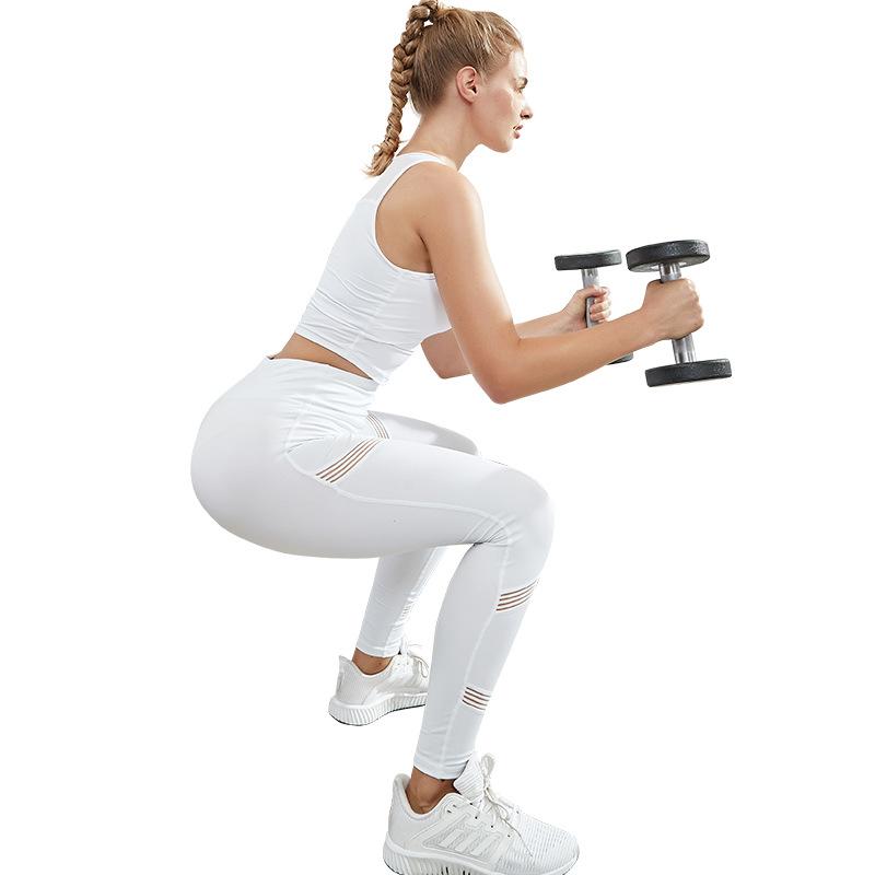 New Seamless Yoga Set Sportswear Fitness Crop top Gym Running push up Leggings Workout Pants leggings 2 Pieces set women Sports, Black 
New Seamless Yoga Set Sportswear Fitness Crop top Gym Running push up Leggings Workout Pants leggings 2 Pieces set women Sports, Black