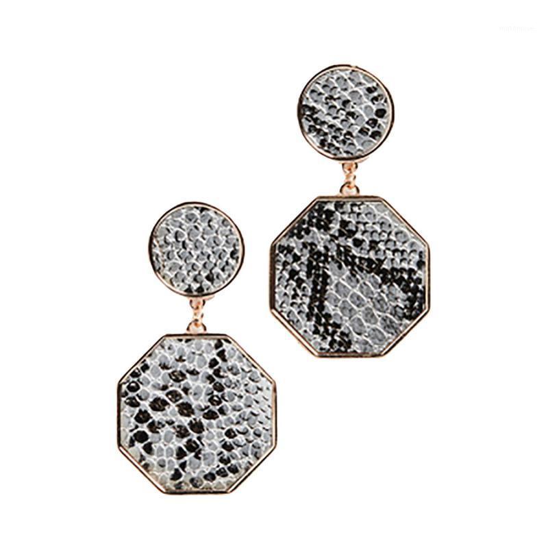 2020 New Creative Minimalist Geometric Earrings For Women ladies Fluorescent Serpentine Geometric Hexagon Earrings Jewelry1
2020 New Creative Minimalist Geometric Earrings For Women ladies Fluorescent Serpentine Geometric Hexagon Earrings Jewelry1