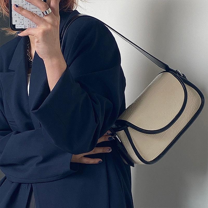 Fashion Design Crocodile Pattern Messenger Bag for Women PU Leather Ladies Clutch Purse Handbags Female Baguette Shoulder Bags, Beige
Fashion Design Crocodile Pattern Messenger Bag for Women PU Leather Ladies Clutch Purse Handbags Female Baguette Shoulder Bags, Beige